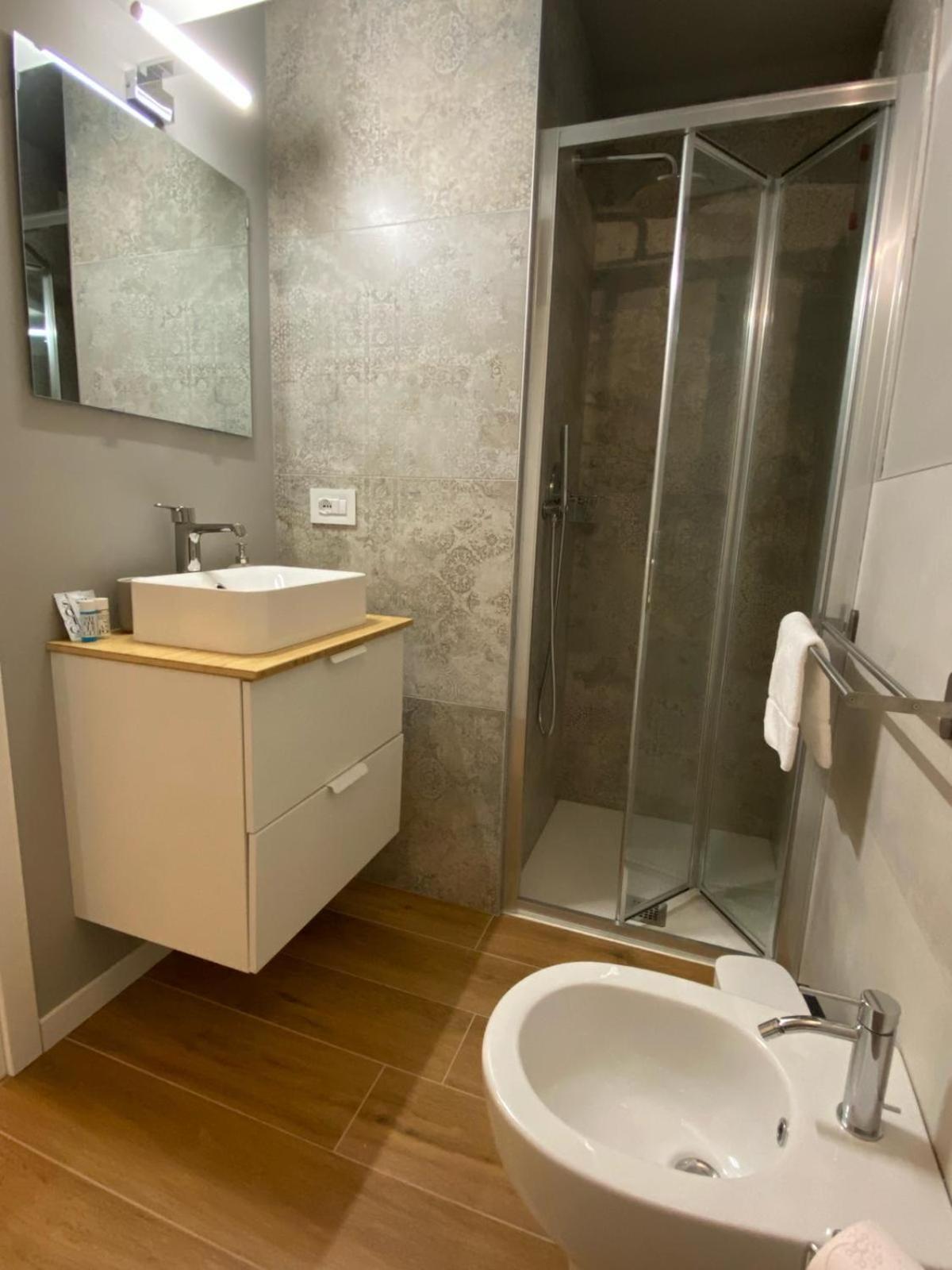 Wish Rooms Charme&Relax Μπέργκαμο Εξωτερικό φωτογραφία