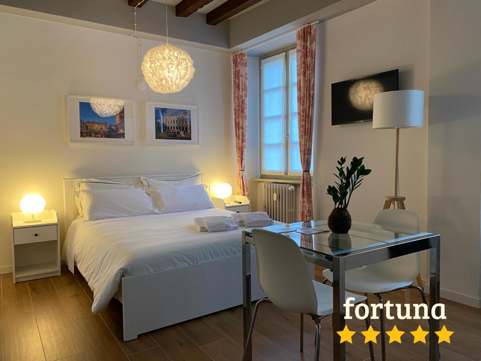 Wish Rooms Charme&Relax Μπέργκαμο Εξωτερικό φωτογραφία