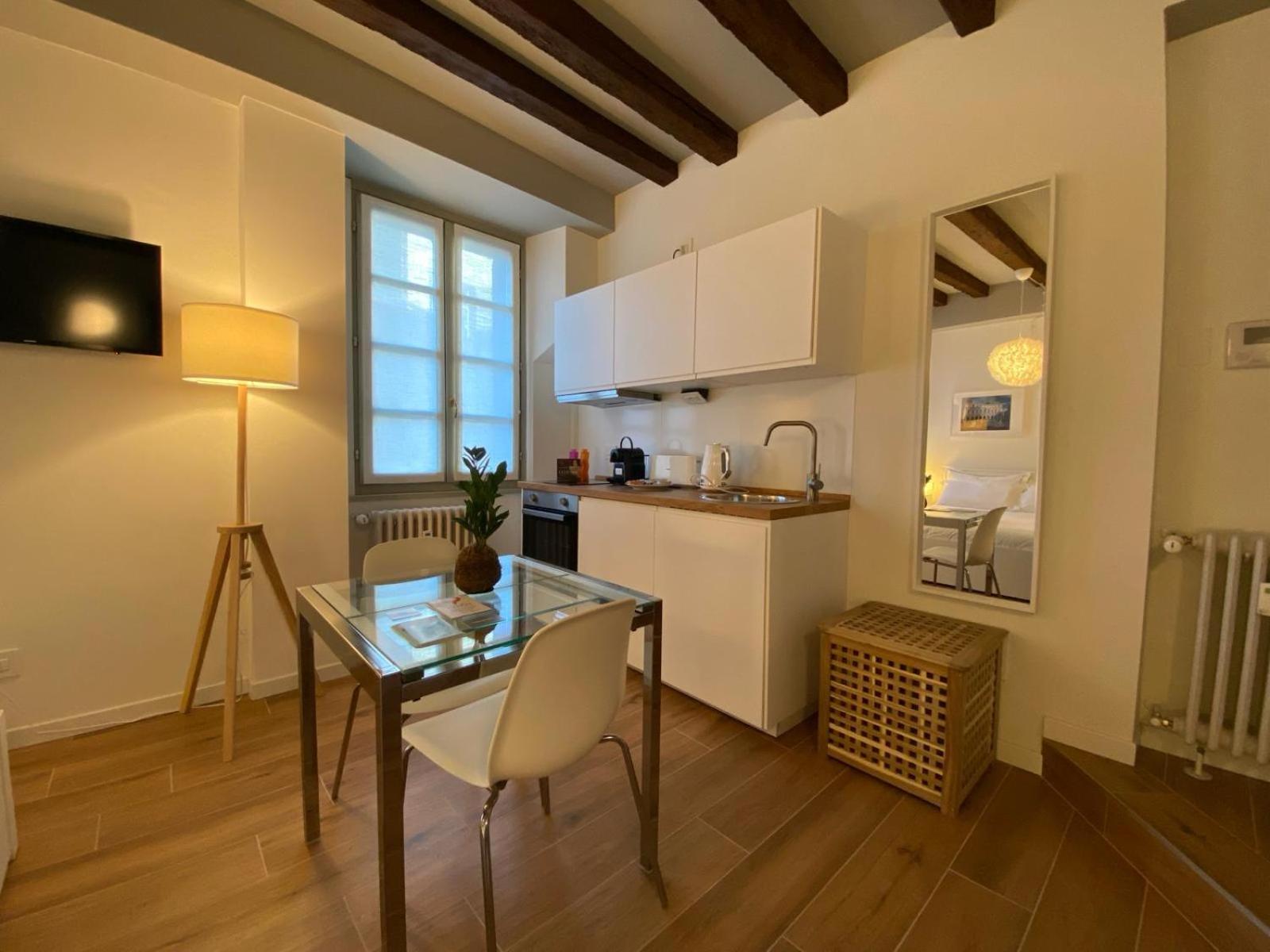 Wish Rooms Charme&Relax Μπέργκαμο Εξωτερικό φωτογραφία
